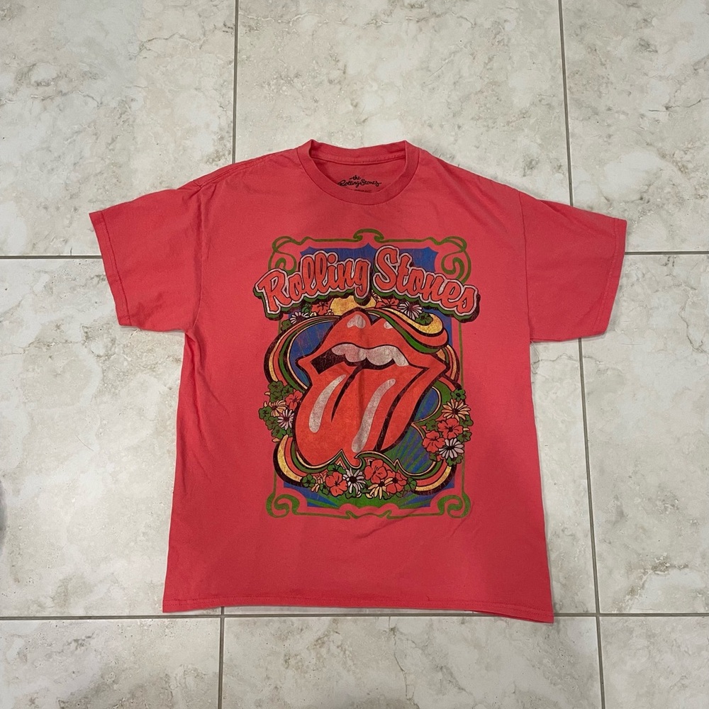 Pink Rolling Stones Tee with Graphic Design